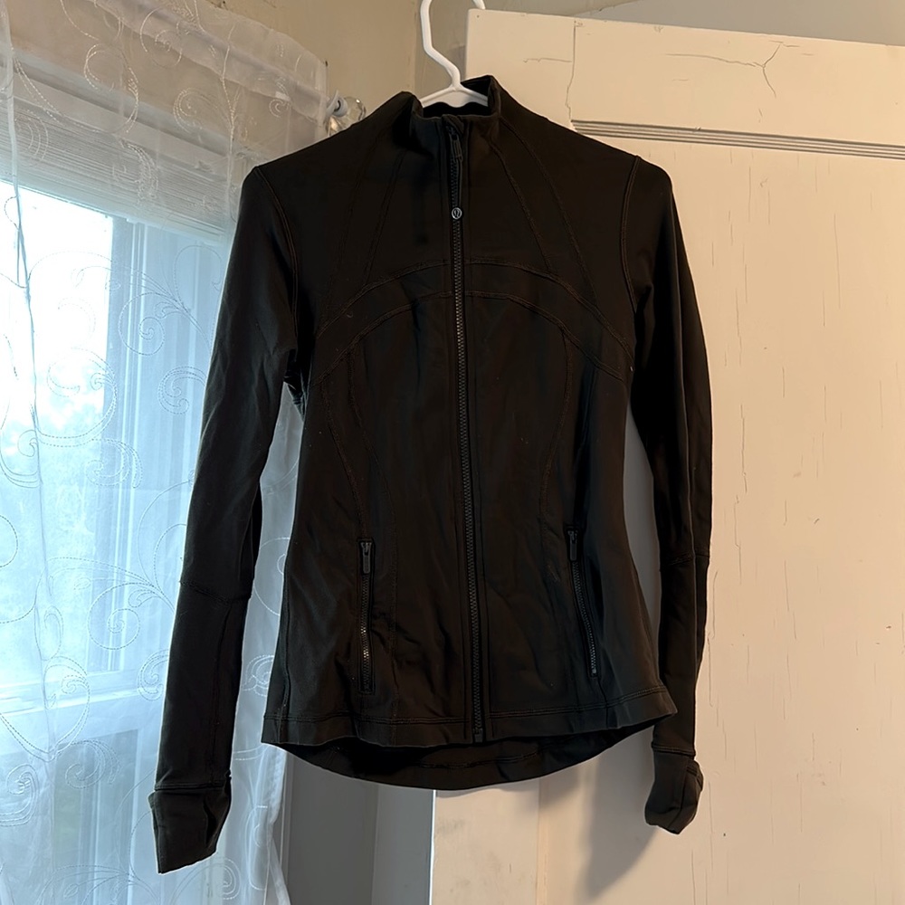 OG Define Lululemon jacket, size 6 olive green